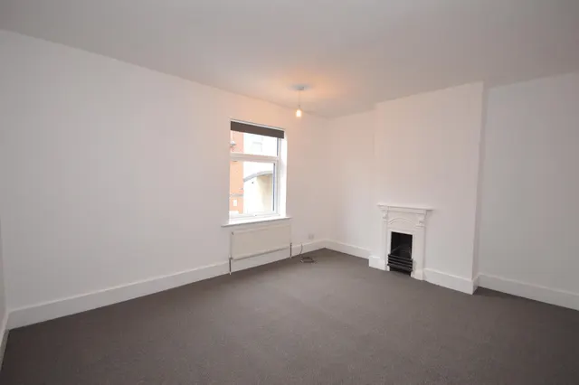 Sackville Street, Kettering, NN16, photo 1