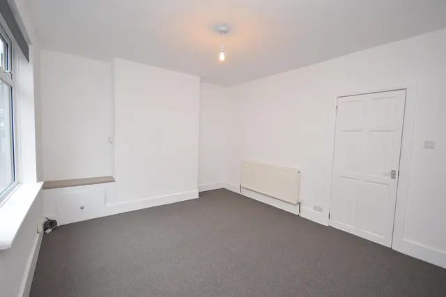 Sackville Street, Kettering, NN16, photo 3