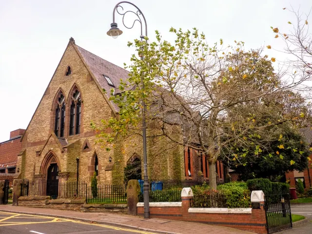 Meribel Square, Prescot, L34, photo 1