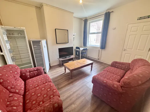 Lenton Boulevard, NG7, photo 2