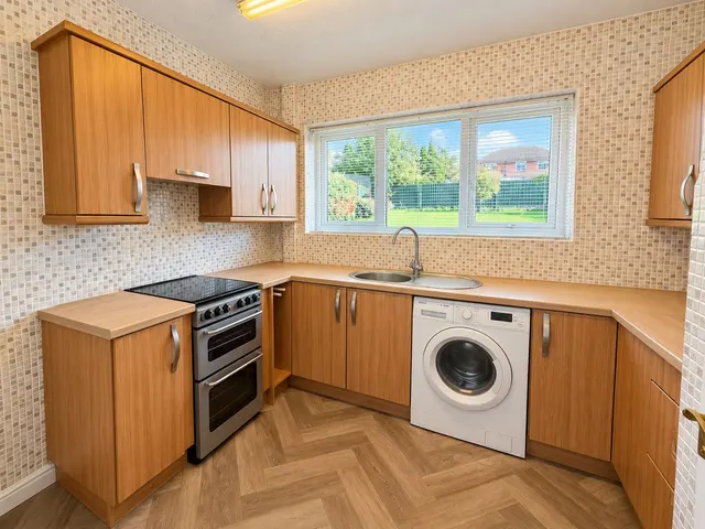 Cobham Road, Halesowen, B63, photo 3