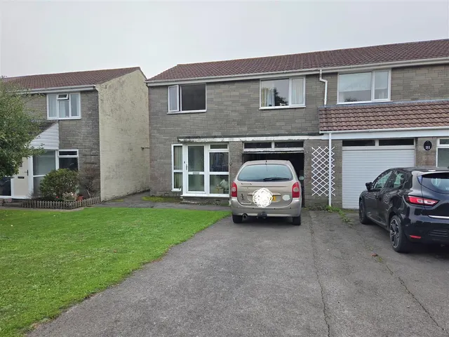 Manor Close, Templecombe, photo 1