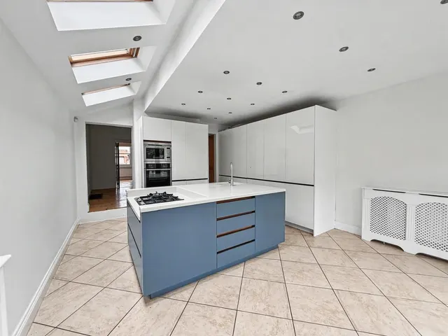 Devereux Road, Windsor, photo 2
