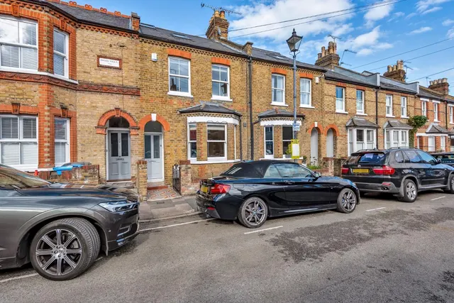 Devereux Road, Windsor, photo 1