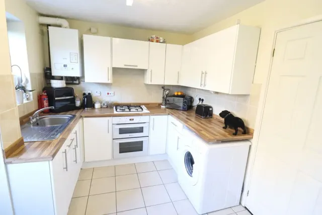 Kinross Drive, Bletchley, MK3, photo 3