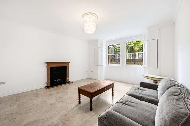 Geraldine Road, London, SW18 2NU, photo 1