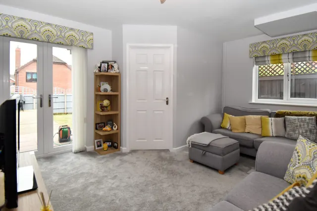 Photo 3 — Walkwood Road, Walkwood, Redditch, B97 5NU