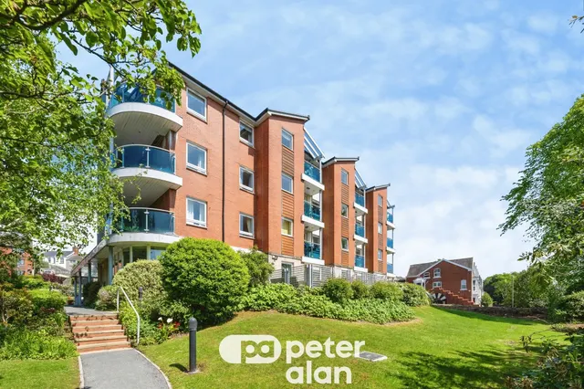Sketty Road, Swansea, SA2, photo 1