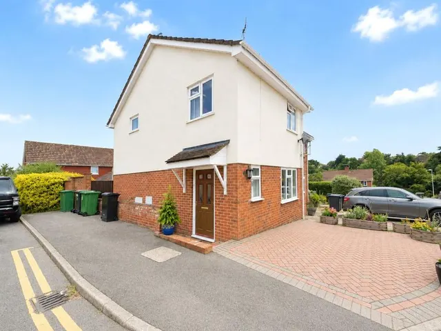 Prince William Drive, Tilehurst, RG31, photo 1