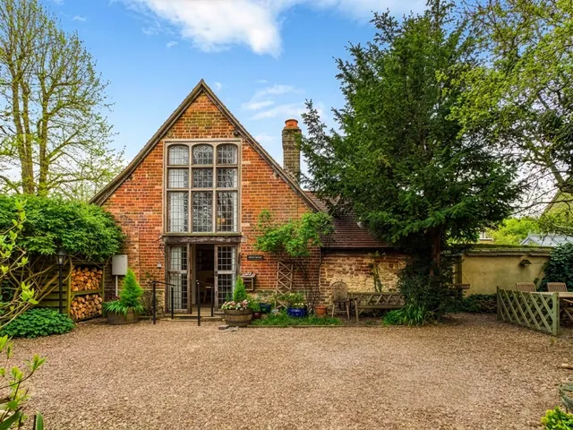 Churchway, Haddenham, photo 1