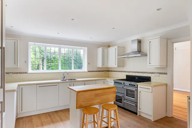 Photo 2 — Granville Close, St George's Hill, Weybridge, KT13