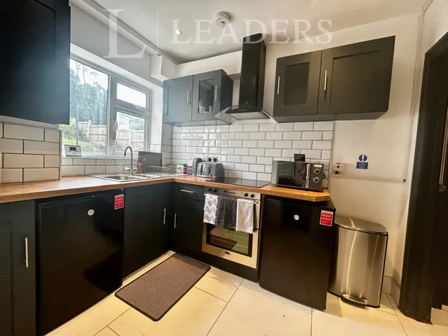 Links Road, Oldbury, B68, photo 2
