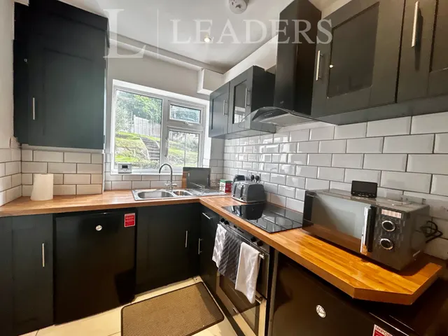 Links Road, Oldbury, B68, photo 3