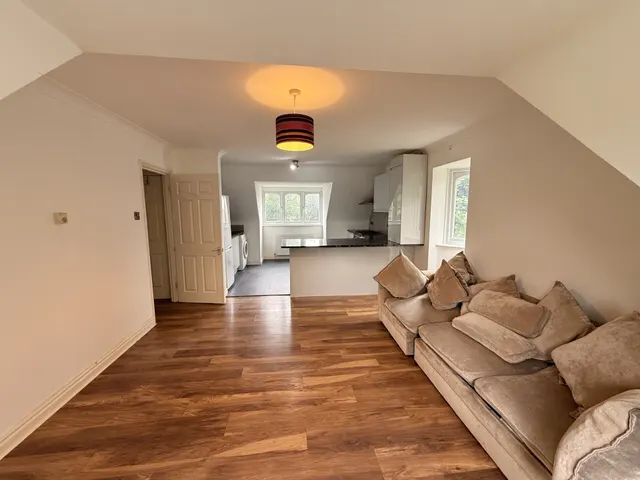 Hagden Lane, Watford, WD18, photo 2