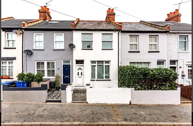 St. Leonards Road, Windsor, SL4, photo 1
