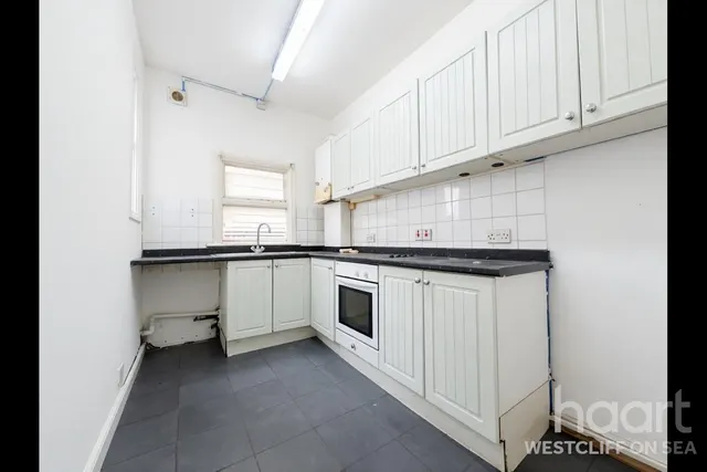 Northview Drive, Westcliff-On-Sea, SS0, photo 2