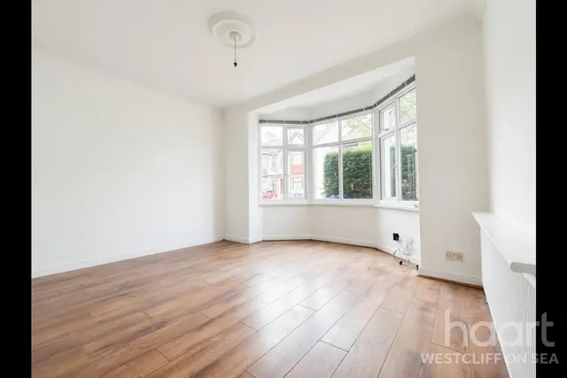 Northview Drive, Westcliff-On-Sea, SS0, photo 3