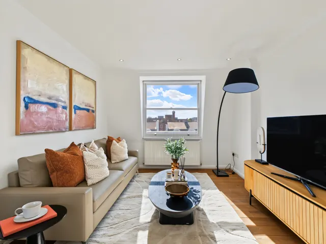 Pembridge Crescent, London, W11, photo 3