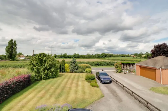 Haxey Lane, Haxey, DN9, photo 3