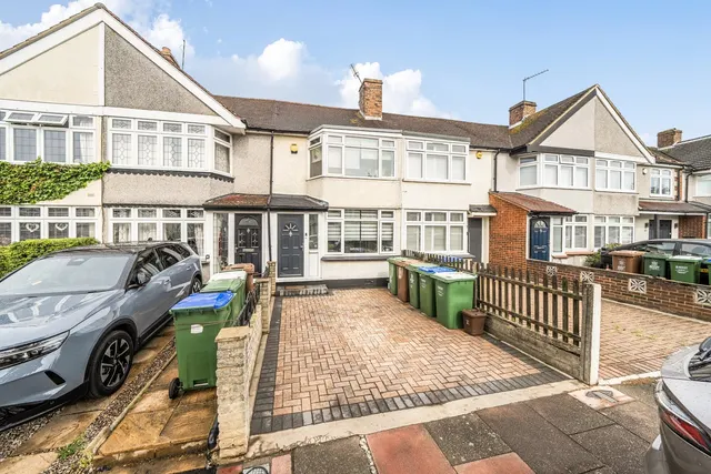 Harcourt Avenue, DA15, photo 1
