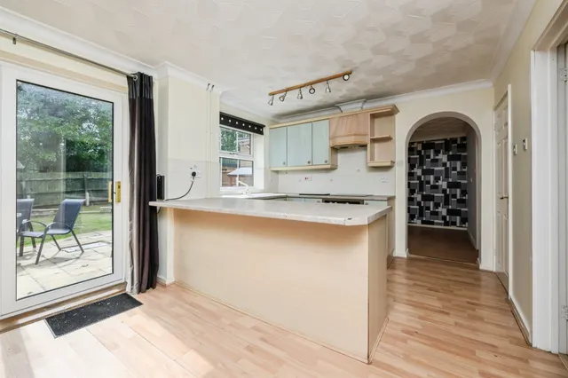 Weatherthorn PETERBOROUGH, PE2, photo 1