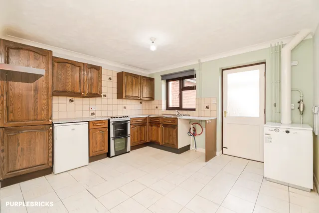 Spinney Close, Beetley, NR20, photo 3