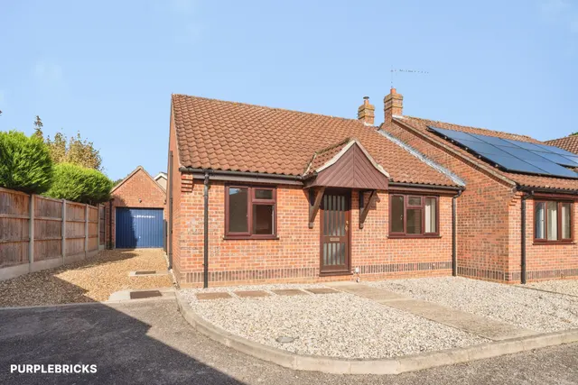 Spinney Close, Beetley, NR20, photo 2