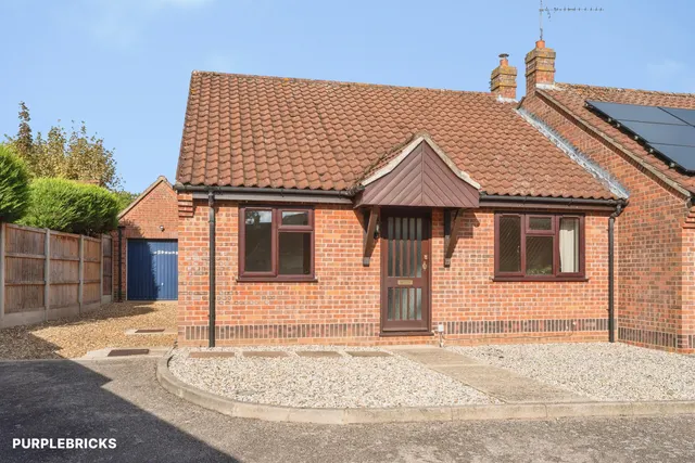 Spinney Close, Beetley, NR20, photo 1