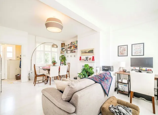 Photo 3 — Ludlow Road, Ealing, W5