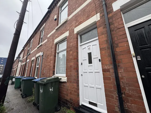 Bedford Street, CV1, photo 1