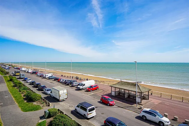 Grosvenor Gardens, St Leonards-On-Sea, photo 2