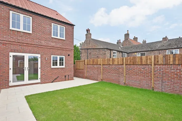 Townsend Close, Shipton By Beningbrough, YO30, photo 2