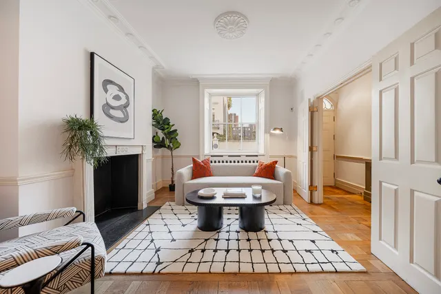 Gerald Road, Belgravia, London, photo 1