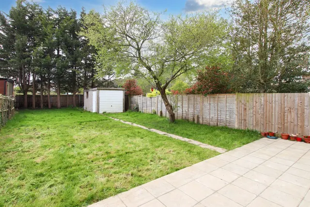Photo 2 — Woodmere Avenue, Croydon, Croydon, CR0 7PG