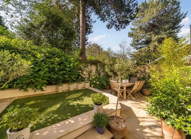 Bisham Gardens, Highgate, N6, photo 1