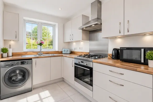 Augustus Avenue, Fordingbridge, SP6, photo 2