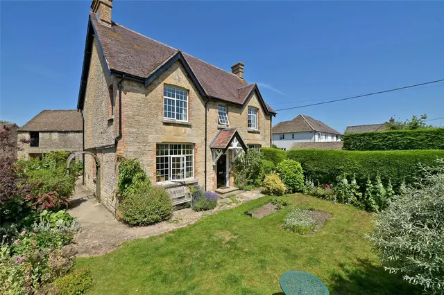 Pond Hill, Stonesfield, OX29, photo 1