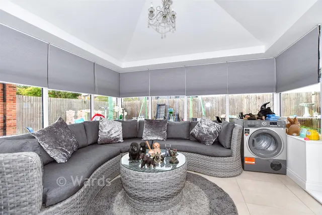 Lodge Close, Allington, ME16, photo 3