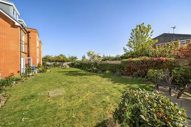 Pole Barn Lane, Frinton-On-Sea, CO13, photo 2