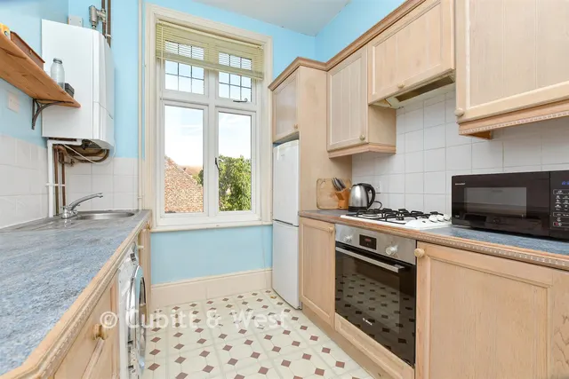 The Old Street, Fetcham, KT22, photo 2