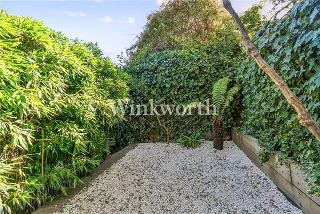 Beresford Road, London, N8, photo 1