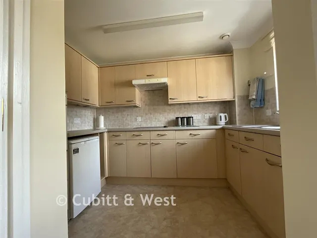 Grange Road, Uckfield, TN22, photo 3