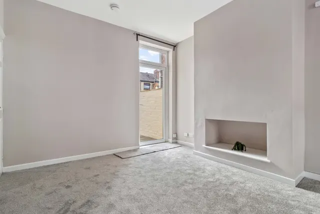 Photo 3 — Cumberland Street, Warrington, WA4 1EY