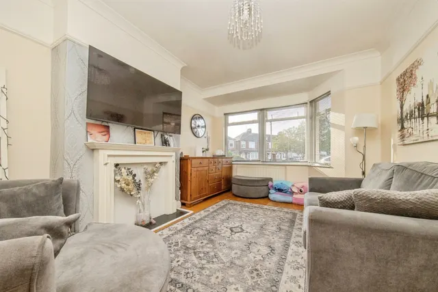 Knox Gardens, Clacton-On-Sea, CO15, photo 3