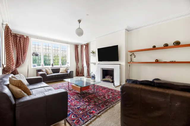 Wildcroft Road, Putney, SW15, photo 2
