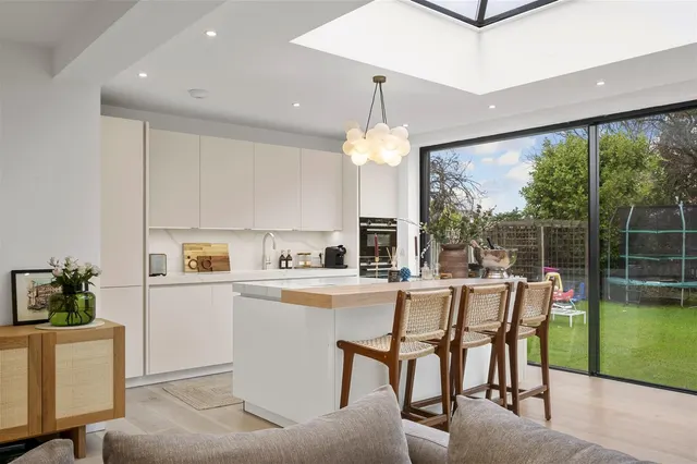 Photo 3 — Elgar Avenue, Surbiton KT5 9JY