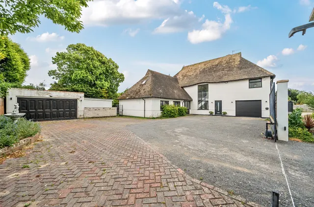 Ferringham Lane, Ferring, BN12, photo 1