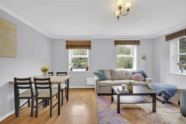 Glandford Way, Chadwell Heath, RM6, photo 2