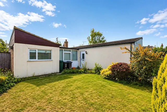 Cwm Close, Mynydd Isa, CH7, photo 1