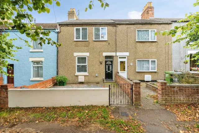 Station Road, Irchester, NN29, photo 1